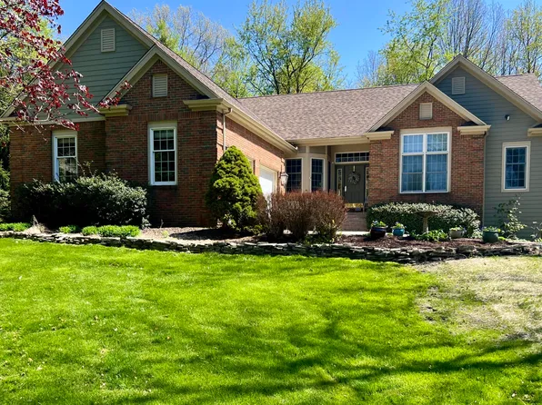 863 N 350 E, Valparaiso, IN 46383