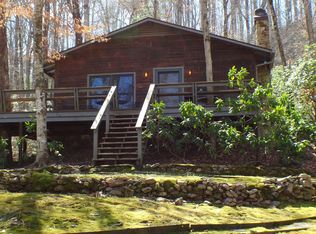 435 Mason Rd, Brasstown, NC 28902