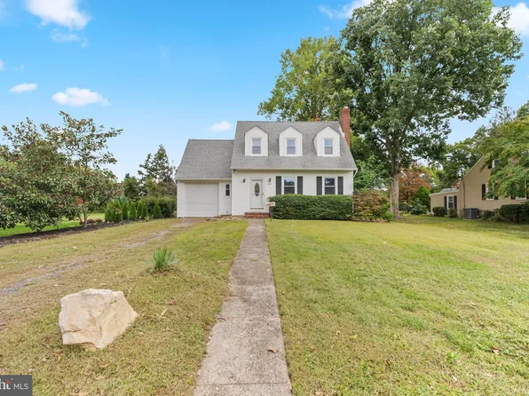 1104 Washington Ave, Cinnaminson, NJ 08077