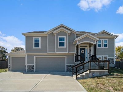 1400 NE 182nd St, Smithville, MO, 64089