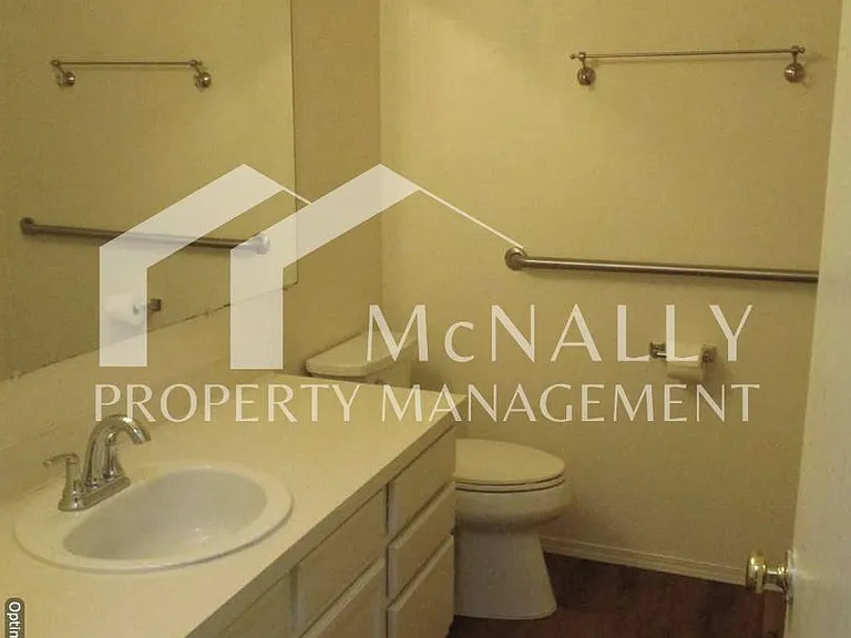 1166 Leschi Dr — Photo 13