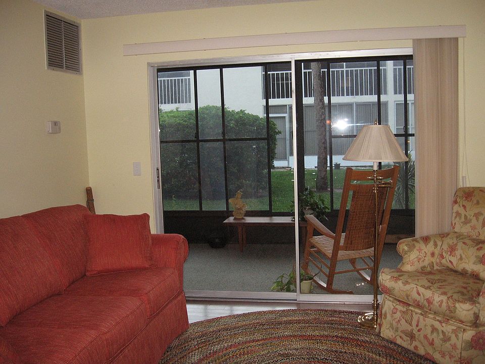 Living Rm and Lanai