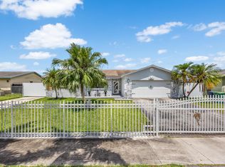 26522 SW 122nd Ct, Homestead, FL 33032