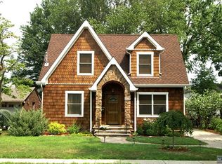 115 17th Ave, Elmwood Park, NJ 07407