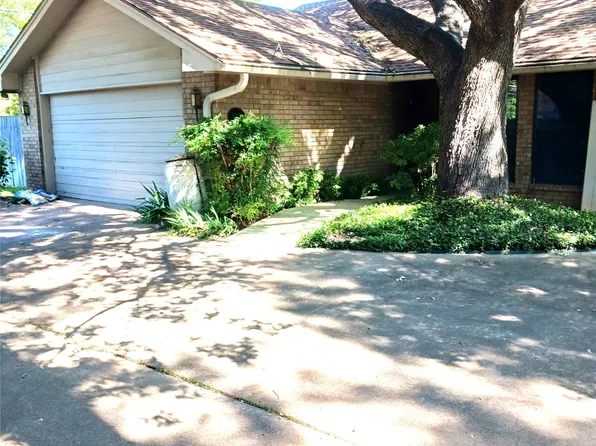 2435 Saint Gregory St, Arlington, TX 76013