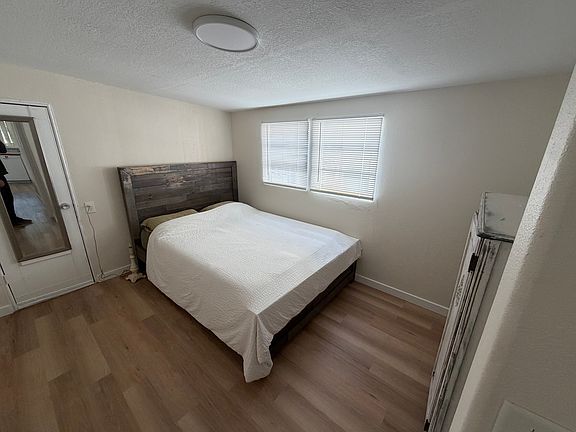 4th image of 42 W Oak St Lot D9