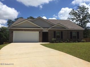 208 Raulston Dr, Byram, MS 39272