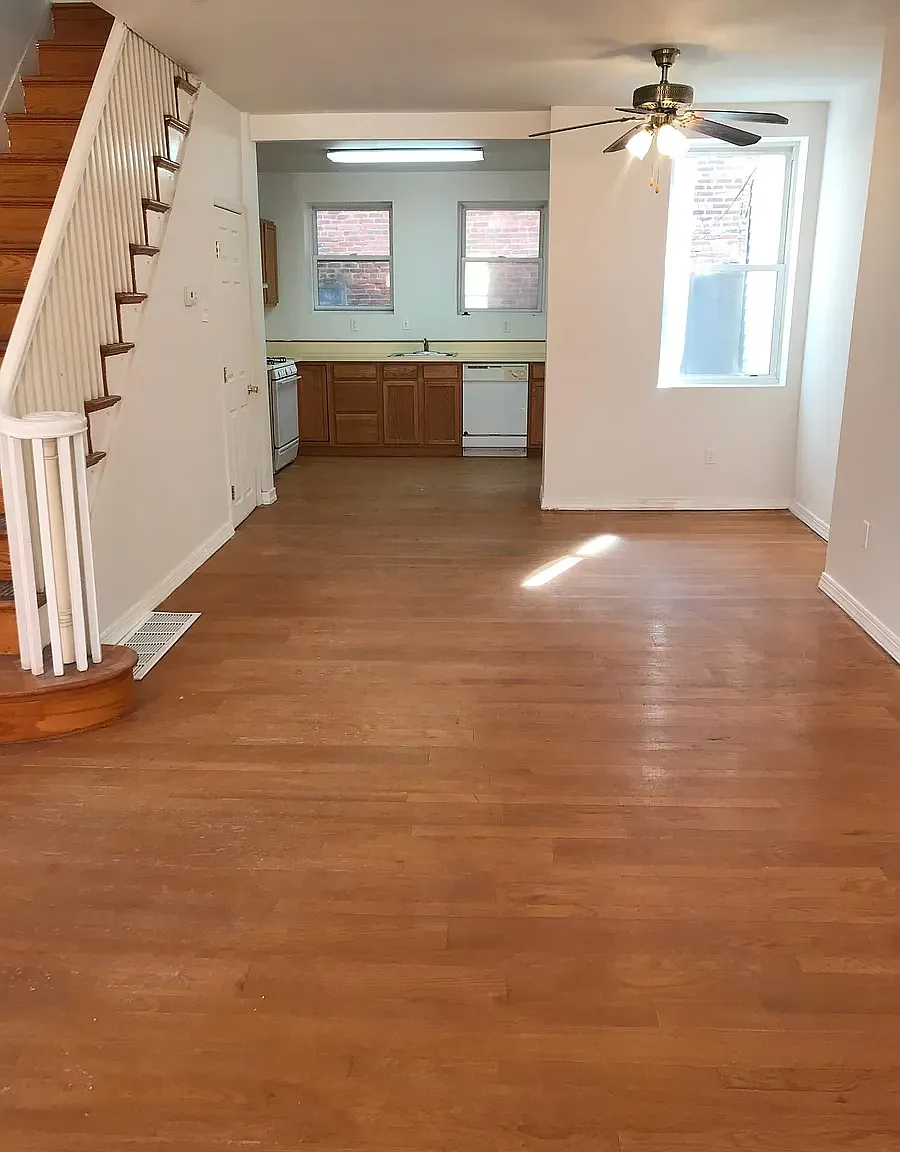 2 bed, 1032 sqft, $1,750 — Photo 2