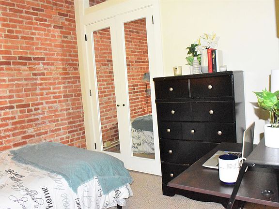 5th image of 55.5 Main St #2B-1Ba