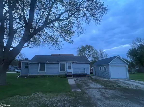 301 4th St N, Dakota City, IA 50529