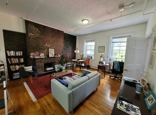 64 Hancock St #2R, Boston, MA 02114