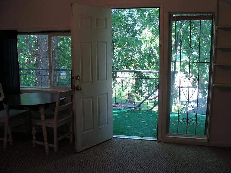 824 W Main St #B — Photo 3