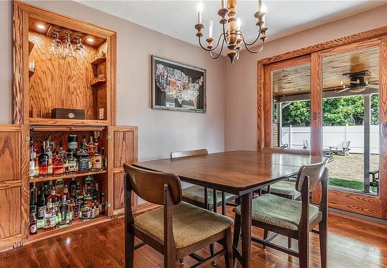 322 Iroquois Ave — Photo 12
