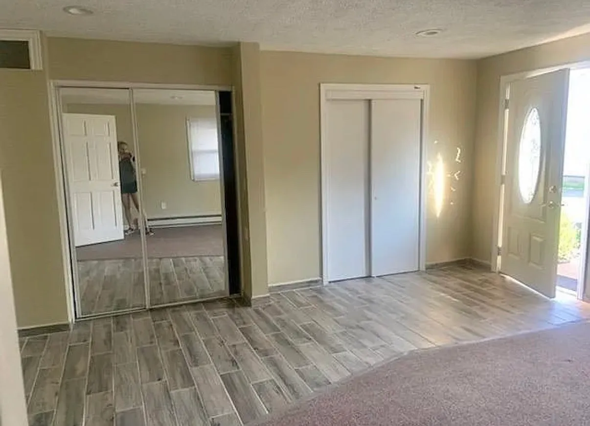 1 bed, $1,050 — Photo 2