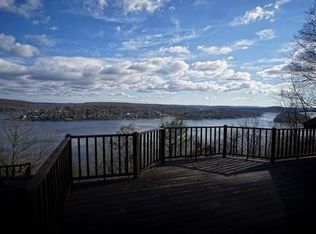 18 Hemlock Trl, New Fairfield, CT 06812