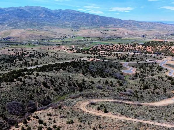 2414 Deer Crest Dr, Coalville, UT 84017