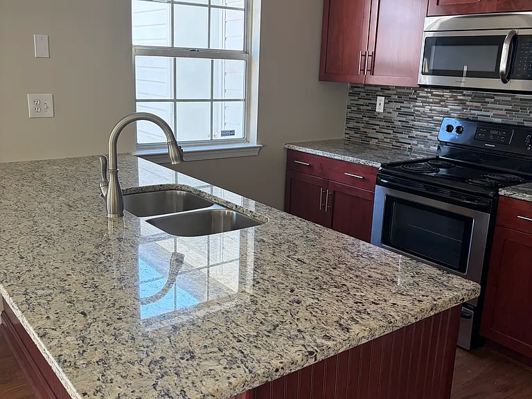 4422 Segovia Ct — Photo 2