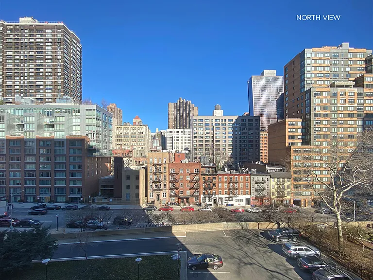 330 E 33rd St #4K — Photo 2