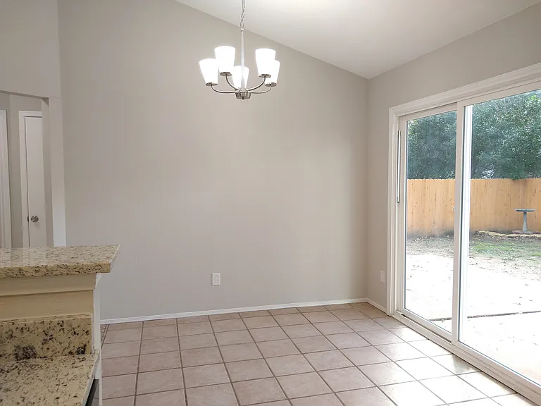 1813 Laurel Path — Photo 13
