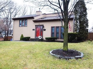 48 Michigan Ave, Warwick, RI 02888