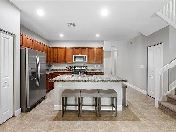 5th image of 5318 NW 48th Ln