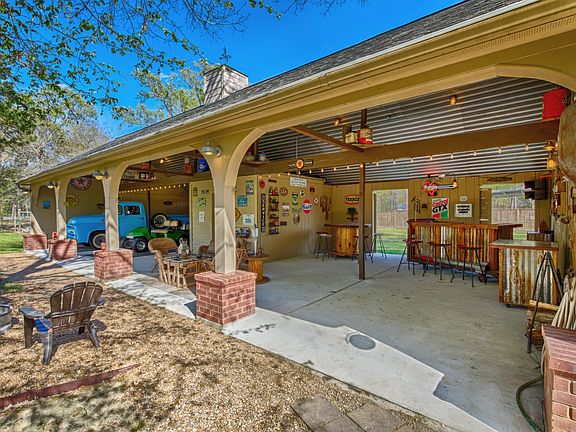 4th image of 303 Vista Del Lago Dr