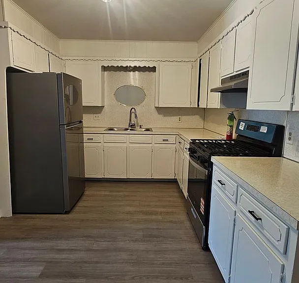 Broadway Apartments in Rose District — Photo 4
