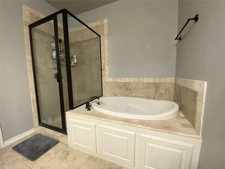 4303 Dawn Lynn Dr — Photo 14