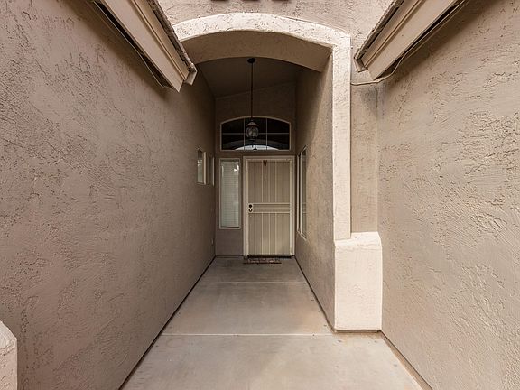 3rd image of 2214 E Cherry Hills Pl