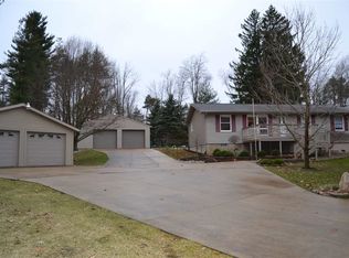 201 240 Lane Lake Minifenokee, Fremont, IN 46737