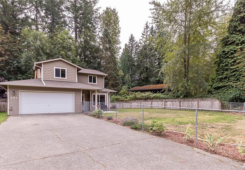 1st image of 251 NE Barbara Blvd