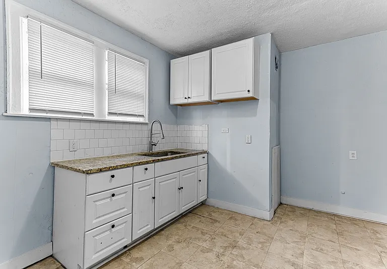 14814 Sussex St #1 — Photo 9