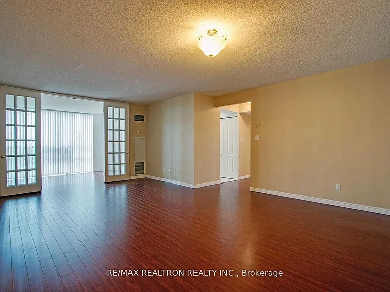 850 Steeles Ave W #1103 — Photo 11