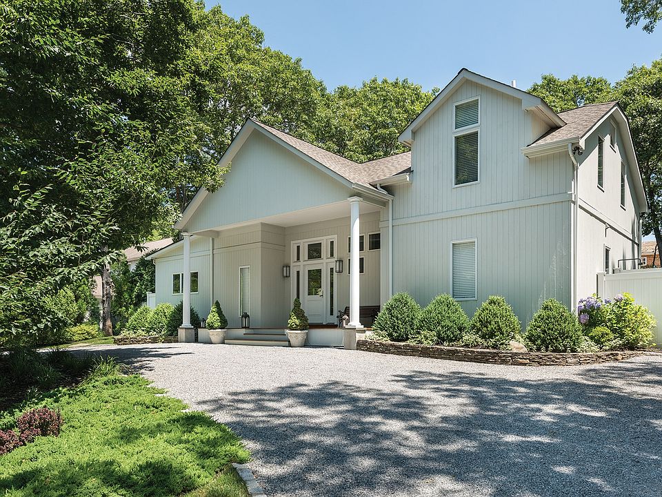 1st image of 24 Kennedy Dr