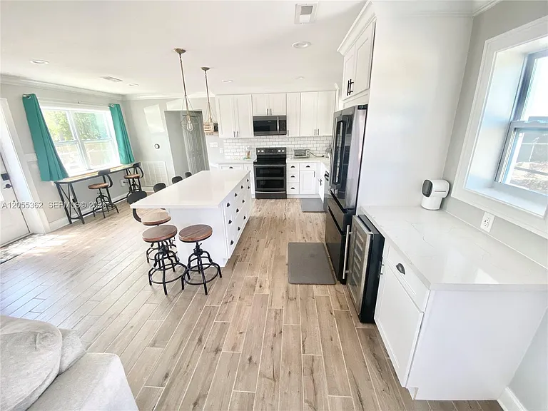 133 Indies Rd — Photo 8