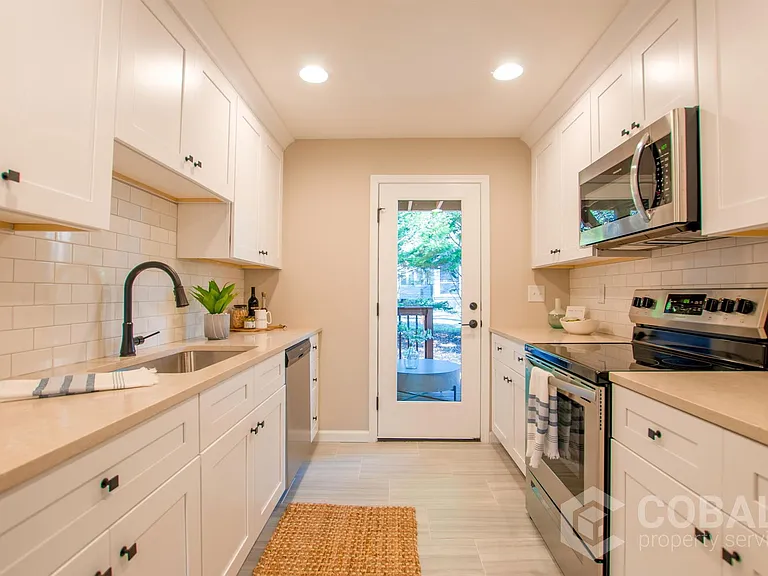 258 Forkner Dr #4 — Photo 1