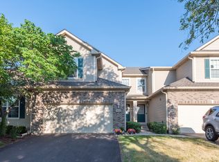 970 Oak Ridge Blvd, Elgin, IL 60120