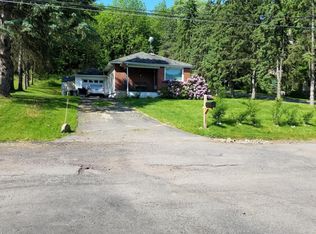 327 John St, Clarks Summit, PA 18411