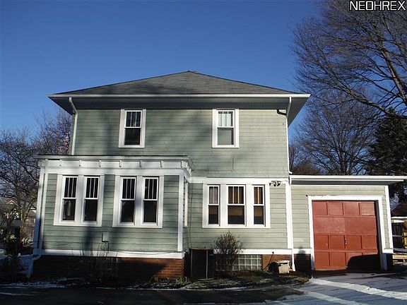 2nd image of 750 Wellesley Ave