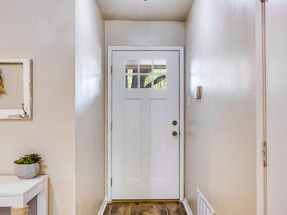 5th image of 11302 Salado Springs Cir