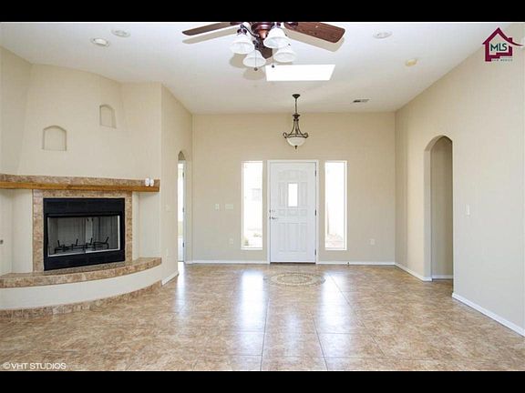 4th image of 2351 Glorieta Pl