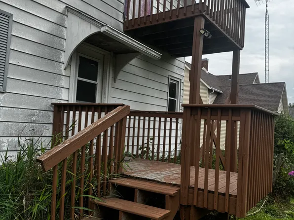1106 N High St, Fort Atkinson, WI 53538