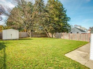 18 Greene Ave FLOOR 2, Cranston, RI 02920