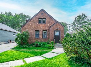 13 Carlisle Ct, Albany, NY 12209