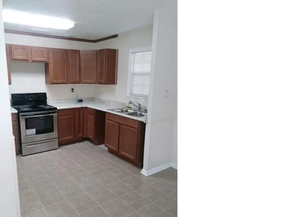 2556 Morningside Dr, Mobile, AL 36605