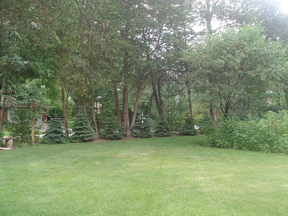 3rd image of 10000 W 127th St