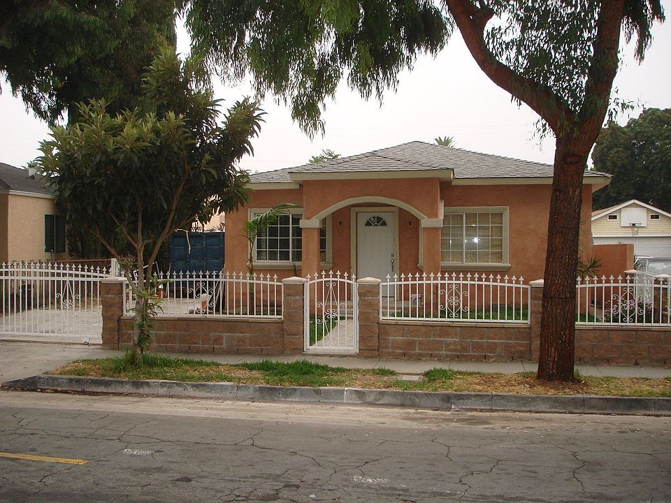 2nd image of 3658 Lynwood Rd