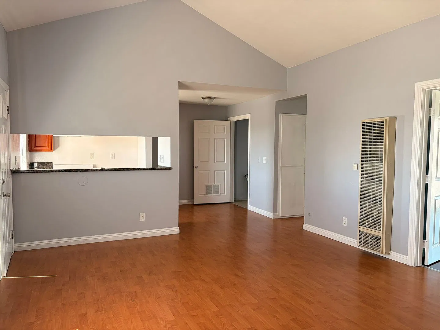 1021 Temple Avenue — Photo 4