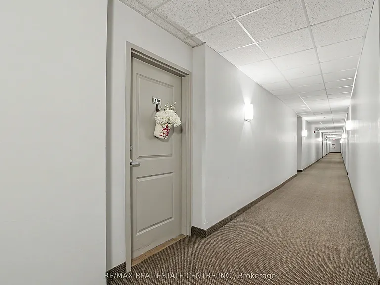 33 Whitmer St #418 — Photo 5