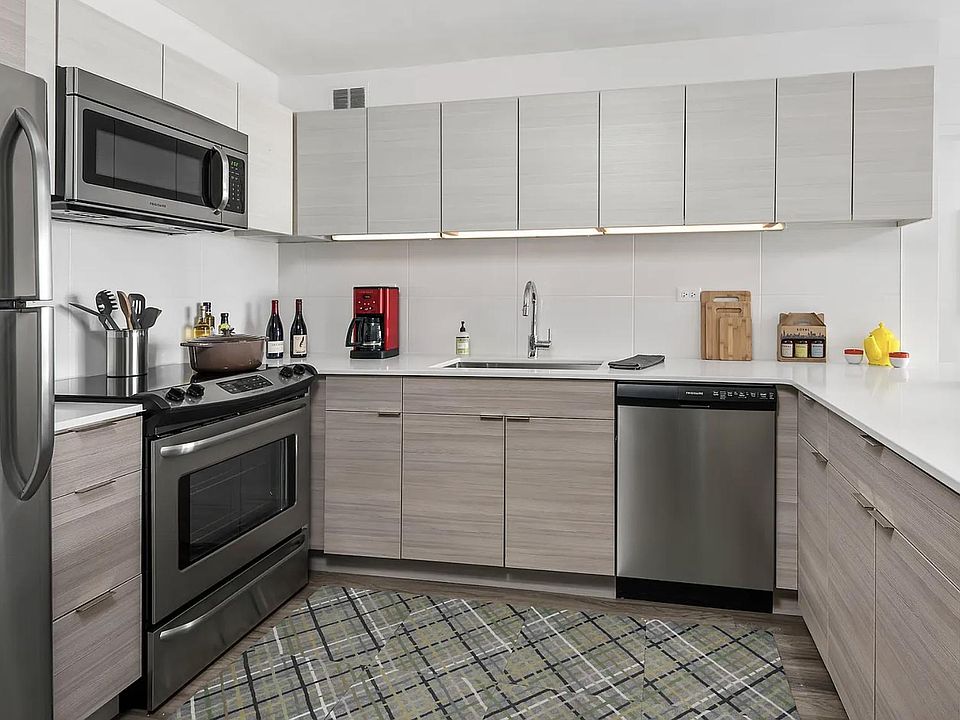 1st image of 613 N McClurg Ct #7F